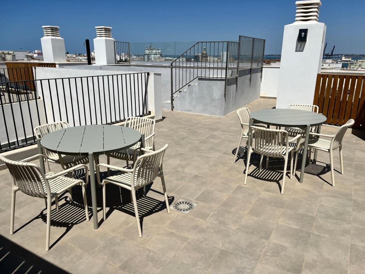 Apartamento Nuevo Con Localizacion Excepcional * Cadiz